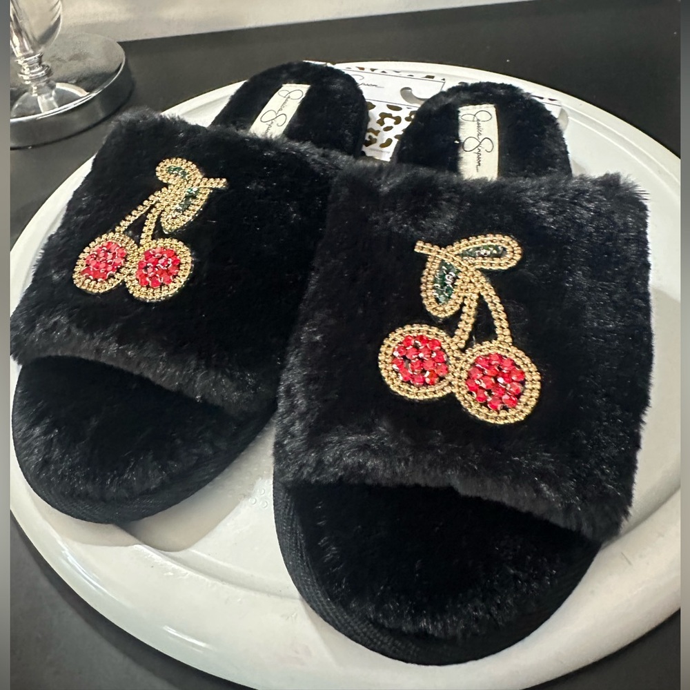 🆕Jessica Simpson Cherry Slippers